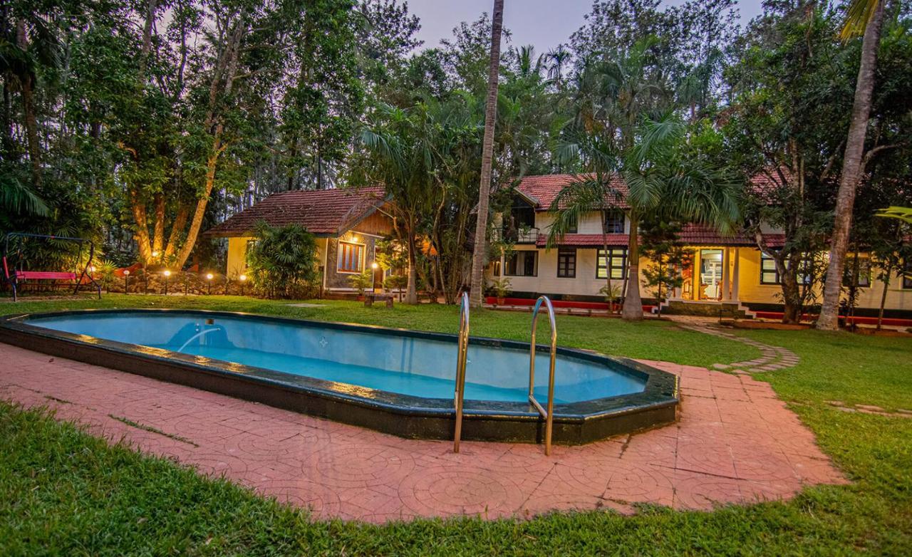 Orchid Trails Resort Sultan Bathery Exterior foto