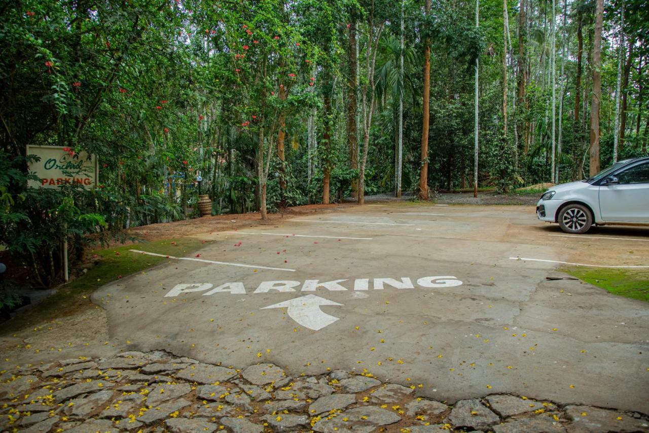 Orchid Trails Resort Sultan Bathery Exterior foto