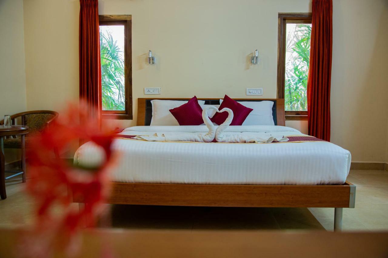 Orchid Trails Resort Sultan Bathery Exterior foto