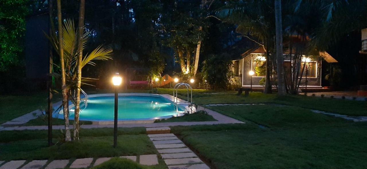 Orchid Trails Resort Sultan Bathery Exterior foto